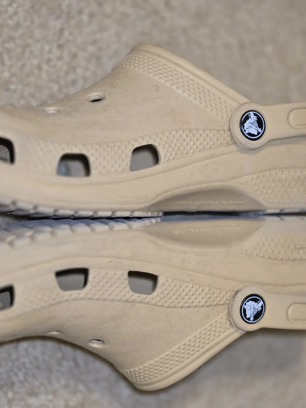 CROCS Kids Classic Clog in Beige